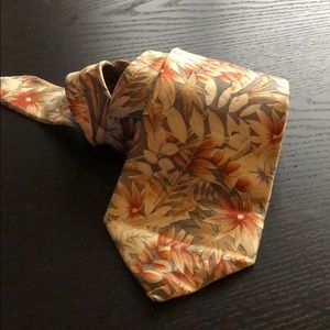 Vintage Bill Blass Silk Tie